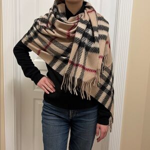 BURBERRY | 2016 Vintage Oversized Blanket Scarf in Wide Nova Check Plaid